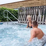 Hotel Jezerka 4*