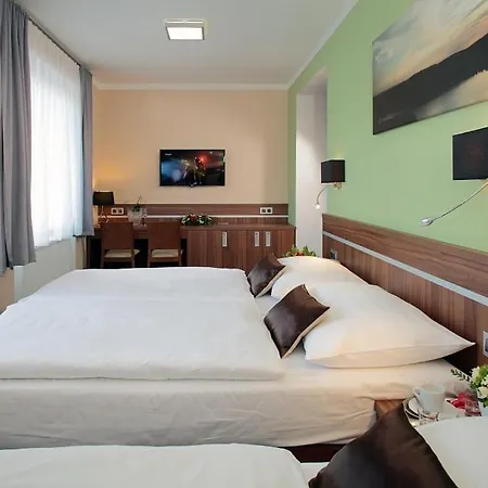 Jezerka Hotel