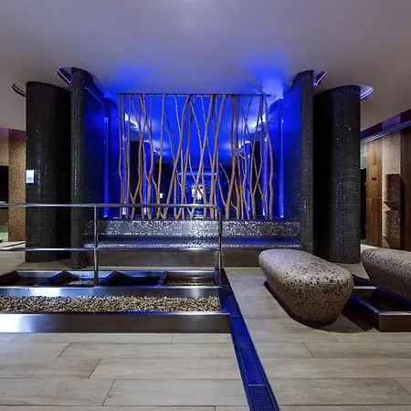 Отель Jezerka 4*