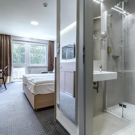 Jezerka Hotel 4*