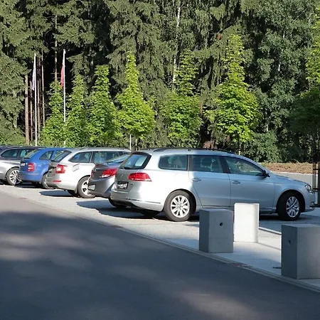 Отель Jezerka 4*