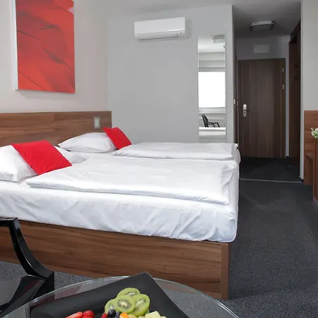 Jezerka Hotel 4*