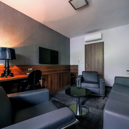 Jezerka Hotel Sec