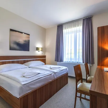 Jezerka Hotel