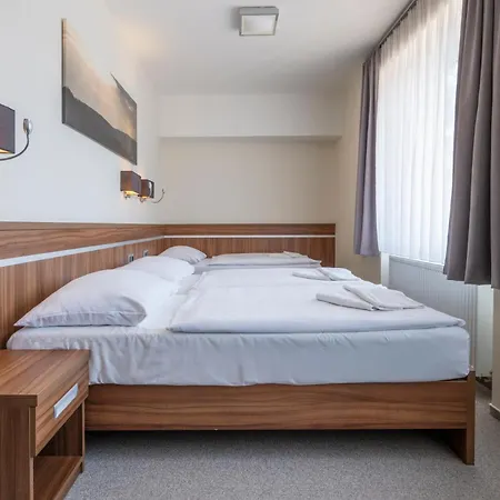 Jezerka Hotel