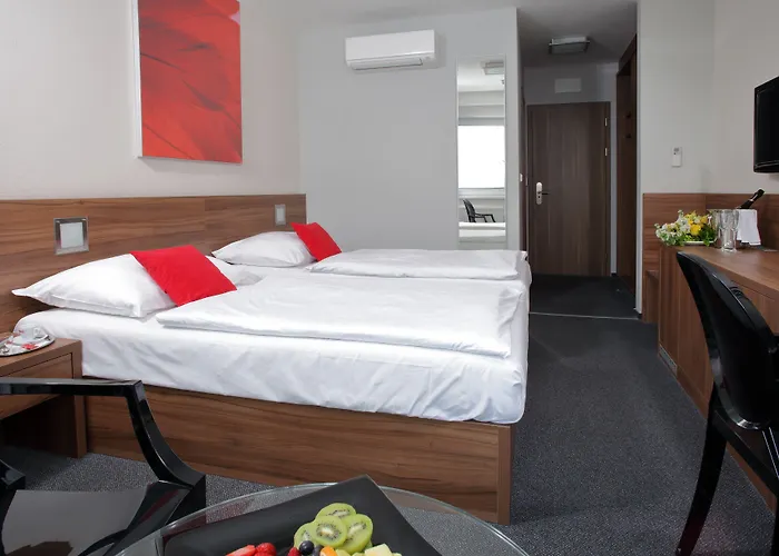 Jezerka Hotell 4*