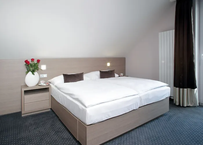 Jezerka Hotell 4*